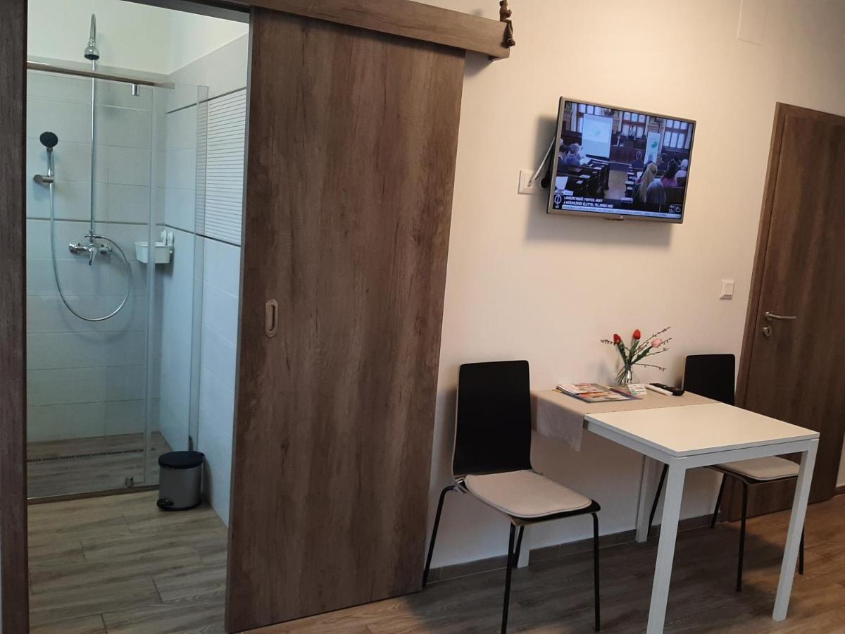 Patak Vendeghaz Hotel Zalaegerszeg Ngoại thất bức ảnh
